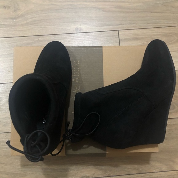 Black Lexi&Abbie Booties - Brand new never worn! - Picture 3 of 3